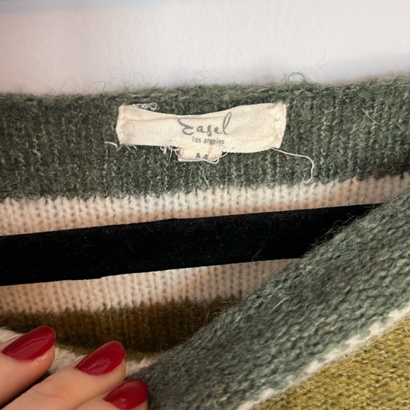 Easel Sweater - Picture 3 of 4